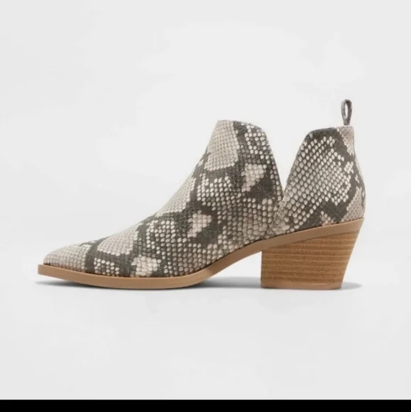 Universal Thread snake print Cari Cut Out Ankle Bootie sz 10 black tan - Picture 2 of 9